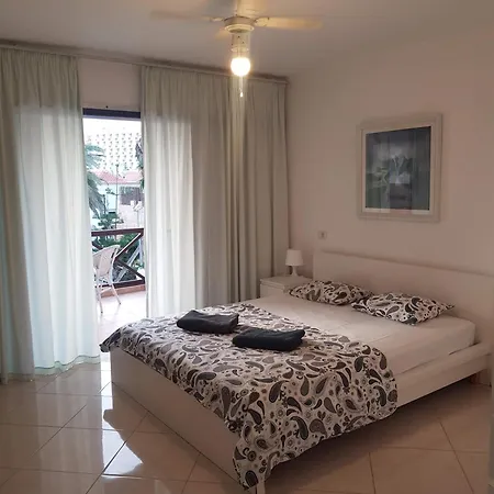 Apartamento Paraiso Royal Americas 아파트